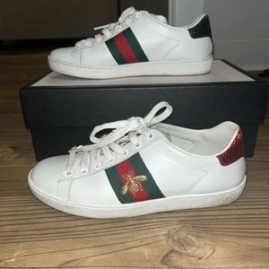 Gucci Ace Bee shoes Women's size 10